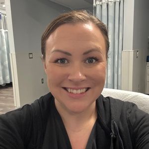 Meet your Posher, Desiree